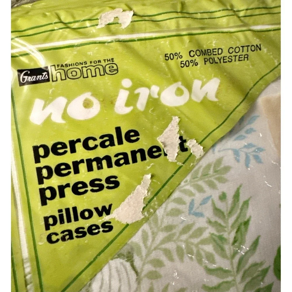 VTG NOS Grants Percale Pillowcases Set of 2 Floral  Standard Size Cotton/poly